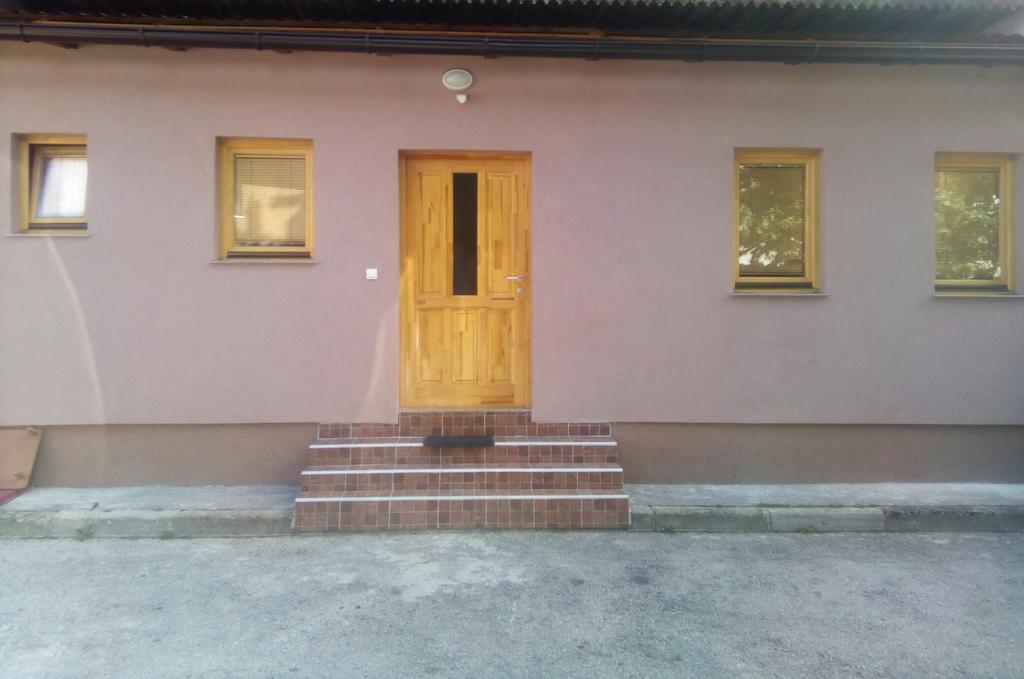 Princips Apartment Sarajevo Ngoại thất bức ảnh